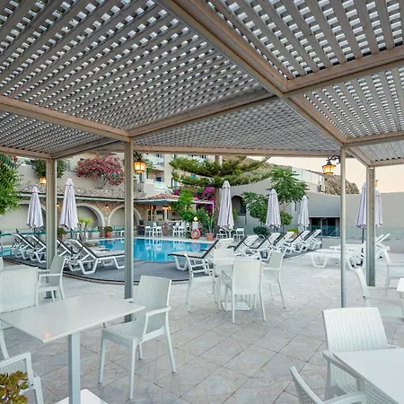 Aphea Village Aparthotel 3*
